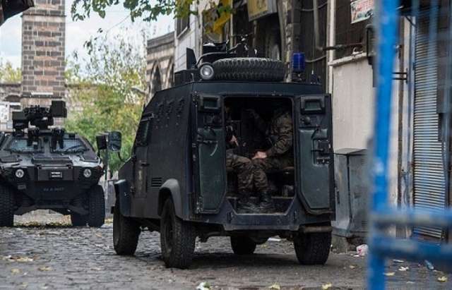 Turquie: Un train de marchandises cible d'une attaque terroriste à Diyarbakir
