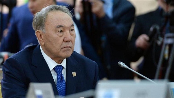 Kirghizistan: Le président évoque la possibilité d`un gel des projets russes