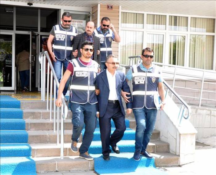 Turquie: Mandats d'arrêt contre 139 employés d'Ankara et de ministères