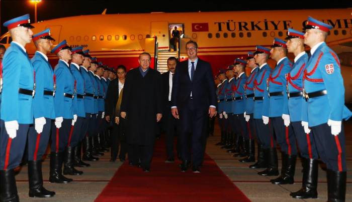 Erdogan entame sa visite officielle à Belgrade