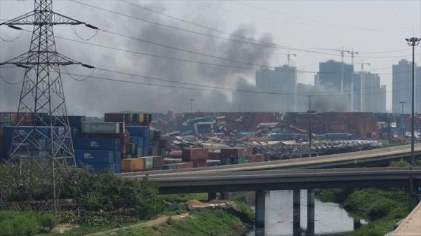 Pékin ferme plus de mille entreprises pour combattre la pollution