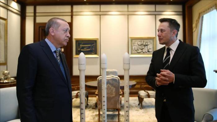 Erdogan et Elon Musk discutent du lancement de deux nouveaux satellites