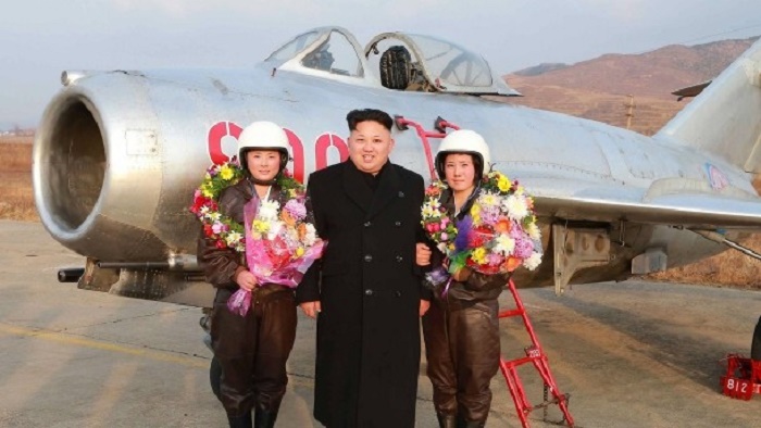 Erstmals öffentliche Flugshow in Nordkorea