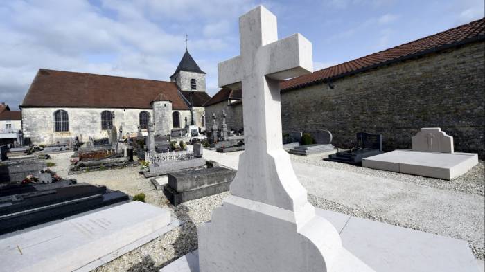 France: La tombe du Général de Gaulle dégradée