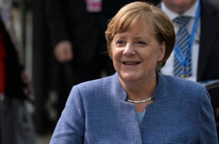 Merkel peine à former une coalition