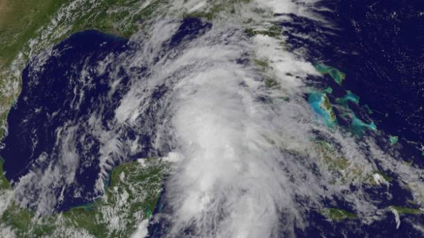  Tormenta tropical Colin avanza hacia Florida