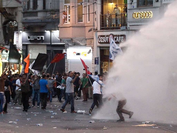 Türkei: Polizei geht in Istanbul mit Tränengas gegen Demonstranten vor