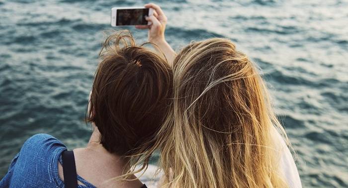 Hacerse demasiadas selfis puede constituir un trastorno mental
