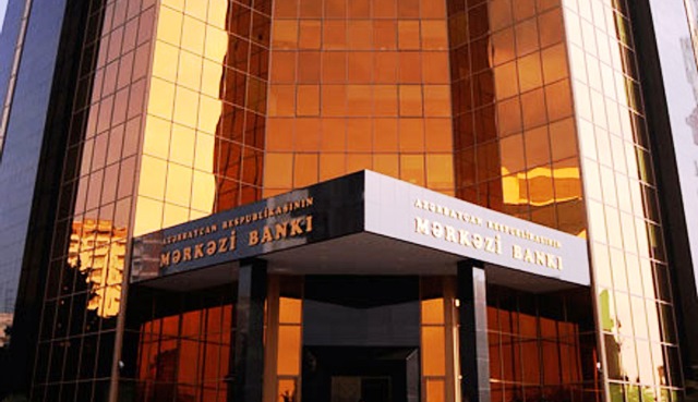 Mərkəzi Bank 7 ayda 5 milyard itirdi