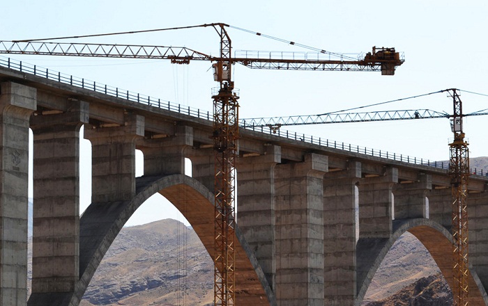 Azerbaijan, Iran to build border railway bridge