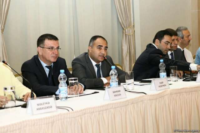 Azerbaijani state bodies must correctly assess state servants’ work
