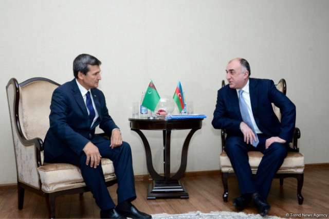 Azerbaijani, Turkmen FMs mulling co-op prospects

