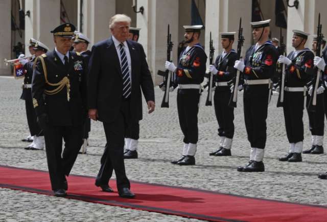 Trump meets with Italian president