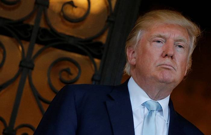 Trump firma ley de gastos para evitar cierre del gobierno de EEUU