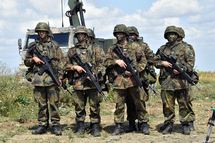 Les vingt islamistes découvert dans les rangs de l`armée en Allemagne - Info scandaleuse
