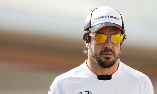F1: `50% de chances qu`Alonso aille chez Mercedes`