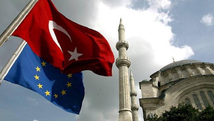 Jean-Claude Juncker: Türkei wird die versprochenen drei Milliarden Euro erhalten