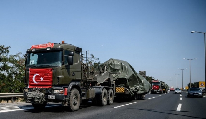 Turkey deploying additional troops to Syrian border