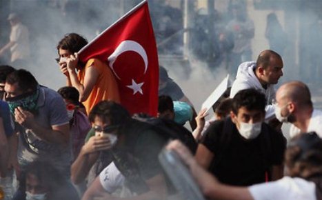 One person killed in Istanbul`s protest action
