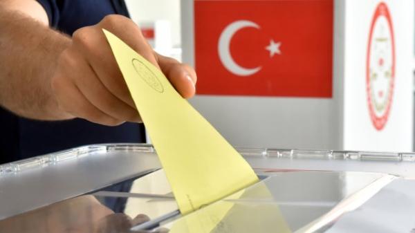 Deputatlarımız Türkiyədəki referendumu izləyəcəklər