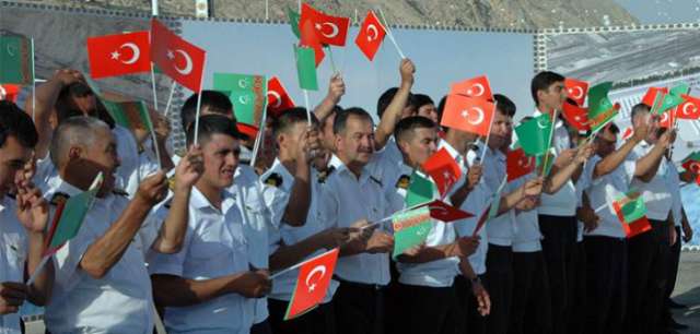 Türkei beendet Bau von Turkmenistans Seehafen im Kaspischen Meer 2017