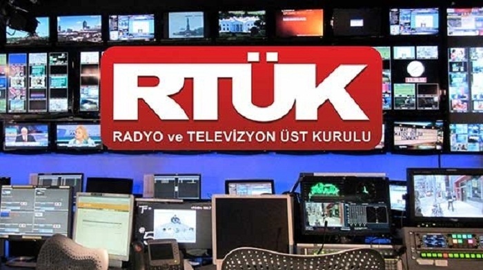 Turquie: Toutes les licences des radios et TV proches de FETO annulées