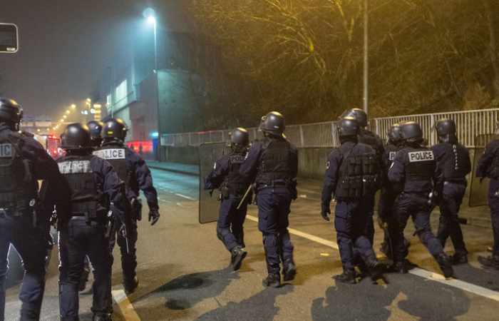Frankreich: Mann eröffnet Feuer an U-Bahnstation in Lille - Mindestens drei Verletzte