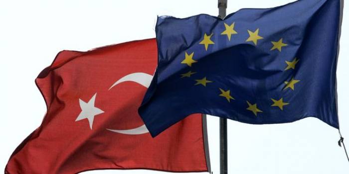 L'UE accorde 25 millions d'euros à la Turquie pour soutenir les réfugiés