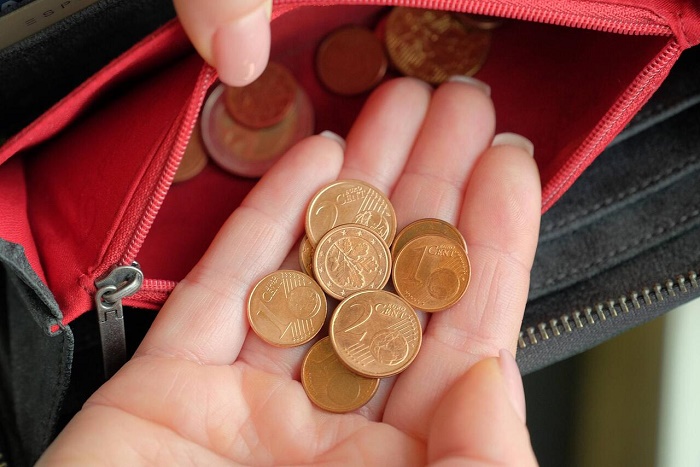 Über 2 Millionen Haushalte laut Armutsbericht überschuldet