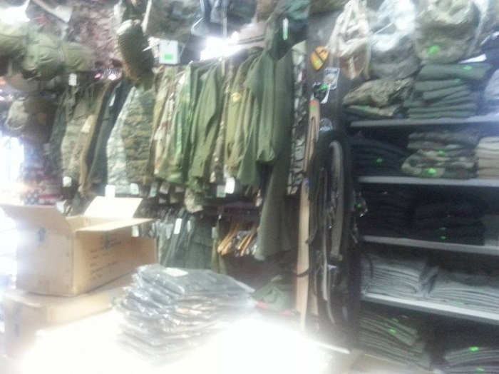 Food, uniforms intended for Armenian army on sale in Poland