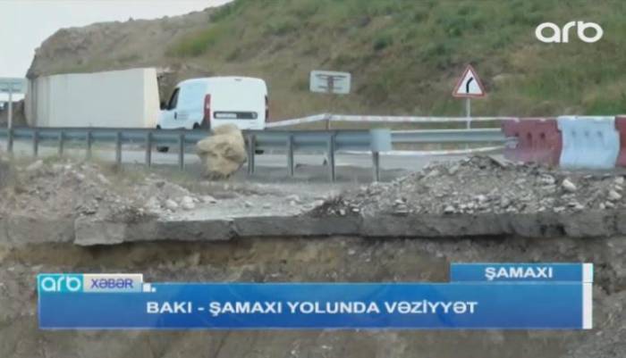 Bakı-Şamaxı yolunda sürüşmə təhlükəsi - Video