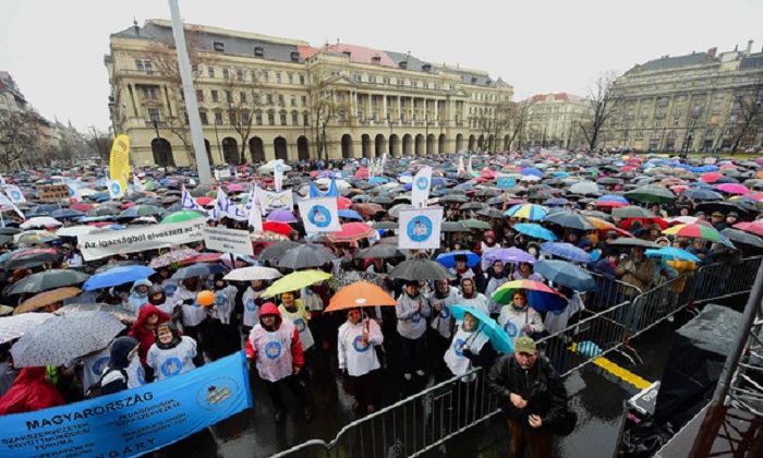 Ungarn: Ein Aufstand aus dem Nichts gegen Premier Orbán