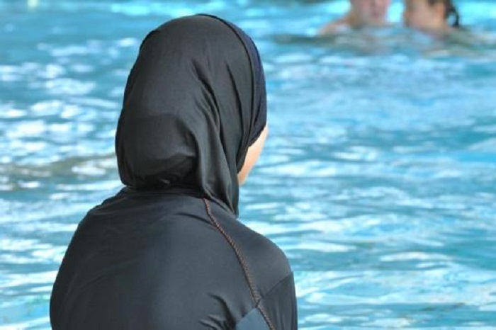 Streit um Burkini-Verbot in bayerischem Hallenbad