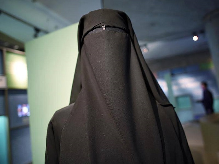 Düsseldorfer Grundschule verbietet Niqab und Burka