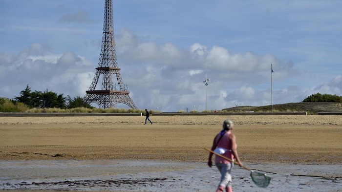 Une commune de Vendée veut acheter sa Tour Eiffel