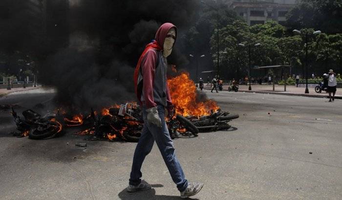 Fiscalía venezolana confirma 10 muertes durante jornada electoral