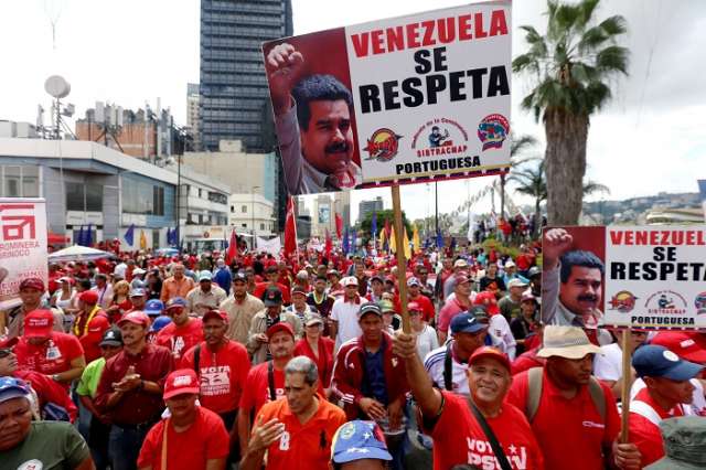 Oficialistas marchan este martes en respaldo a Maduro