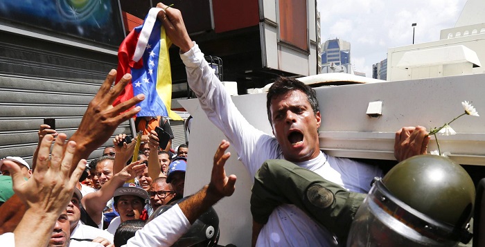 España da la nacionalidad a seis opositores venezolanos perseguidos por Maduro