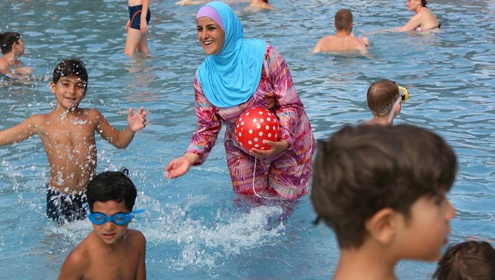 “Bei uns darf man nur gründlich geduscht ins Wasser“