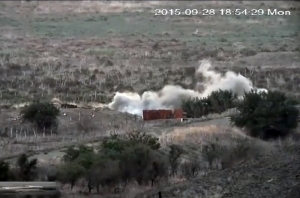 L`armée azerbaïdjanaise sur les positions arméniennes à des lance-mines - VIDEO