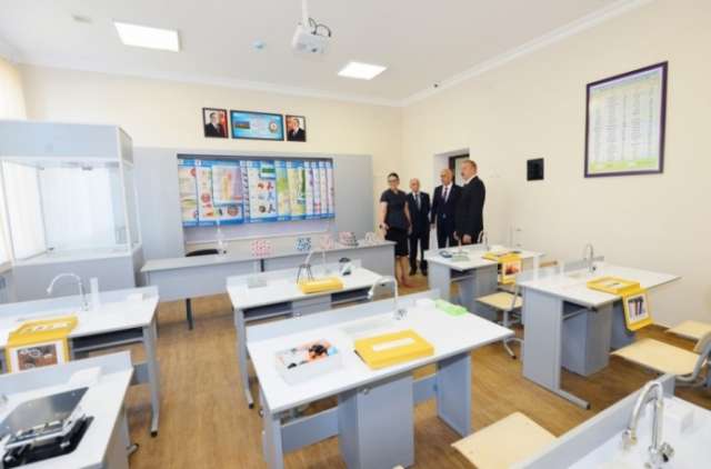 President Ilham Aliyev views school-lyceum in Baku after major overhaul - PHOTOS 