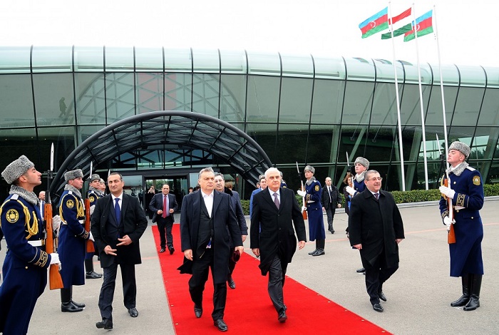 Hungarian PM ends visit to Azerbaijan