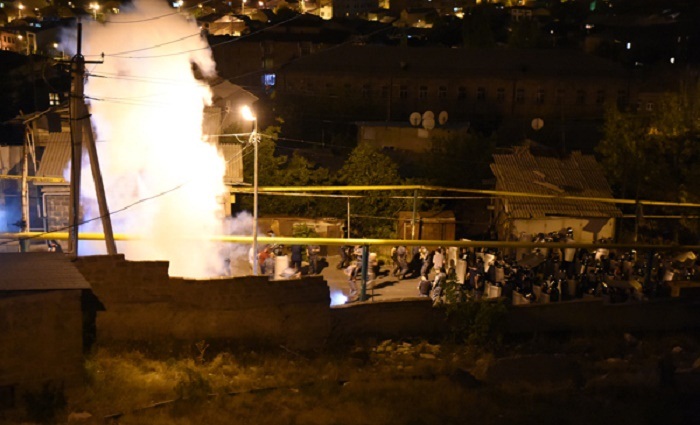 Violence policière à Erevan: Plus de 30 blessés - VIDEO