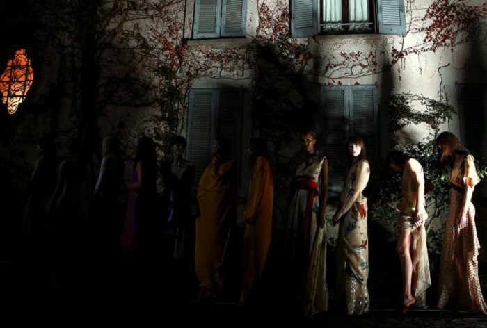 Vionnet`s birds of paradise fly in Milan palazzo