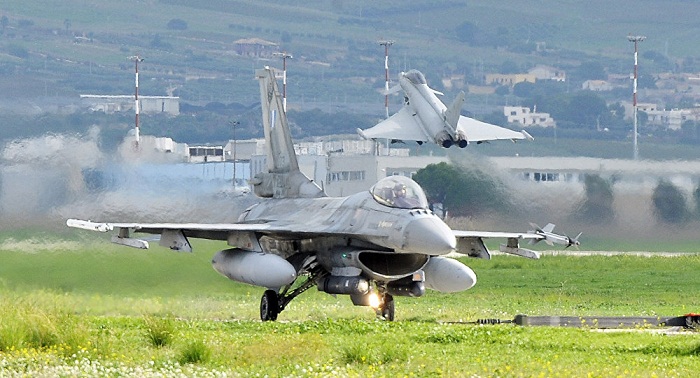 Des F-16 vont patrouiller le ciel de la Turquie