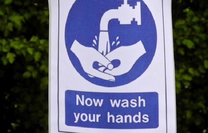 Les députés britanniques priés de se laver les mains plus souvent