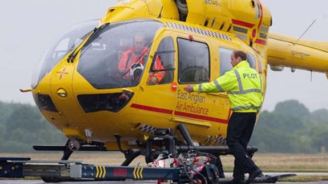 Prince William leaves pilot job for UK royal duties