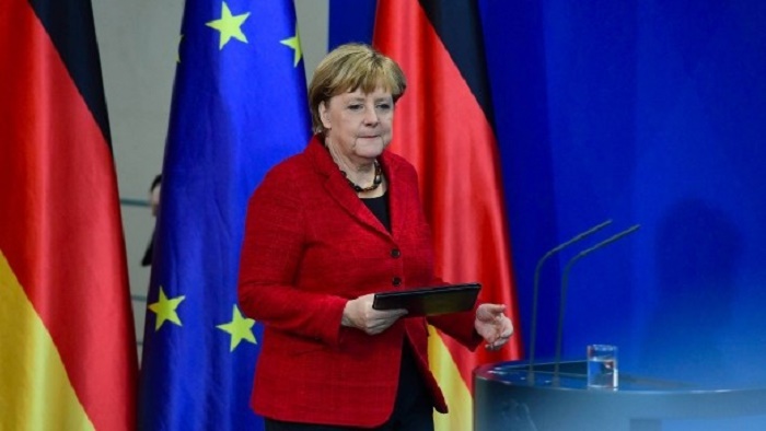 Merkel bietet Trump Zusammenarbeit an