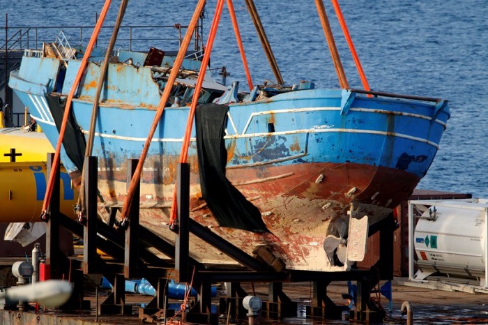 Flüchtlinge: Mehr als 200 Tote aus Schiffswrack geborgen