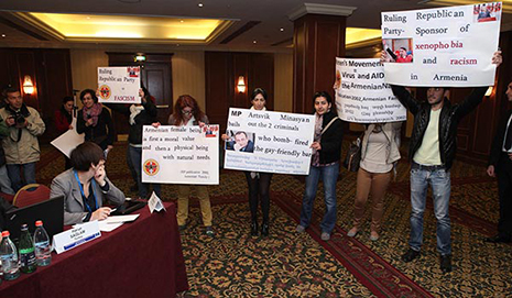 Protesters disrupt high-level international conference in Yerevan